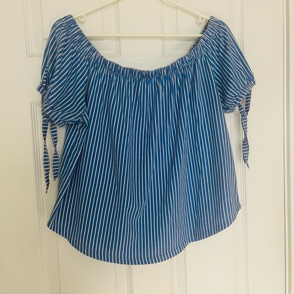H & M Blue and White stripped over the shoulder top - Picture 1 of 1